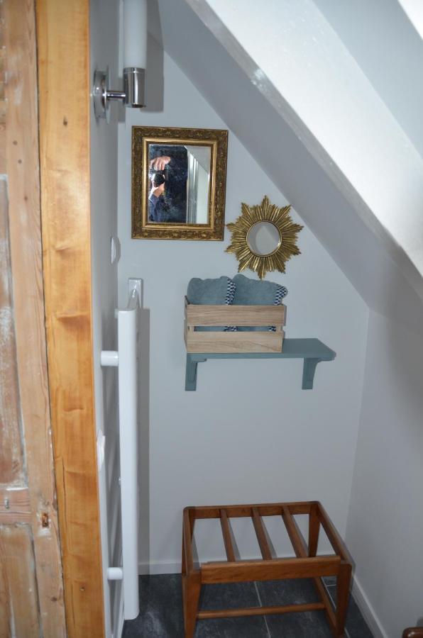 O Grenier De L'Artiste Apartment Bazenville Exterior photo