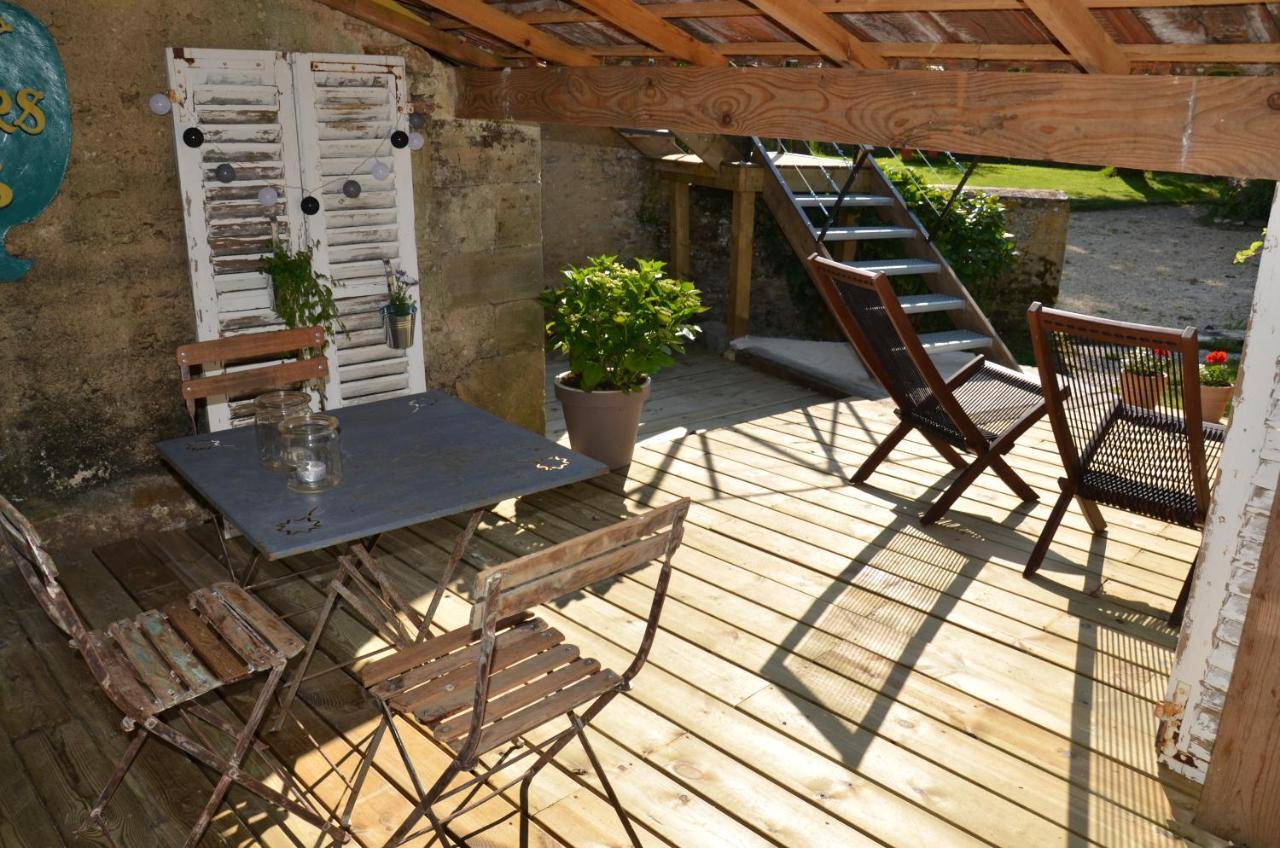 O Grenier De L'Artiste Apartment Bazenville Exterior photo